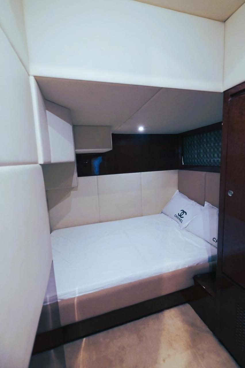 Botel Riviera Leisure Yachts