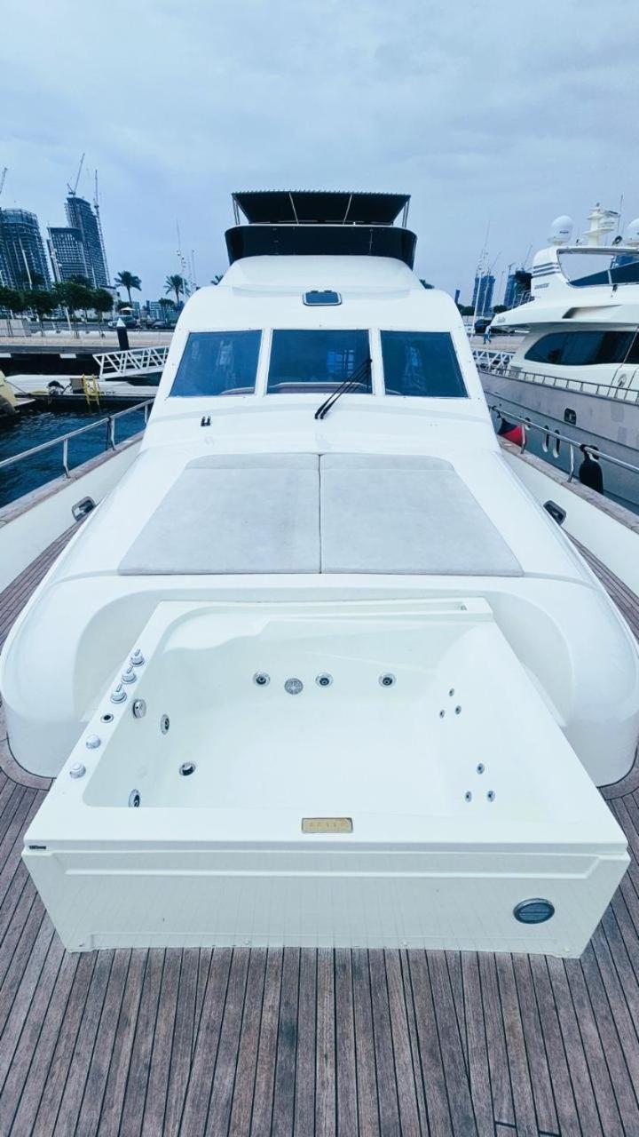 Riviera Leisure Yachts