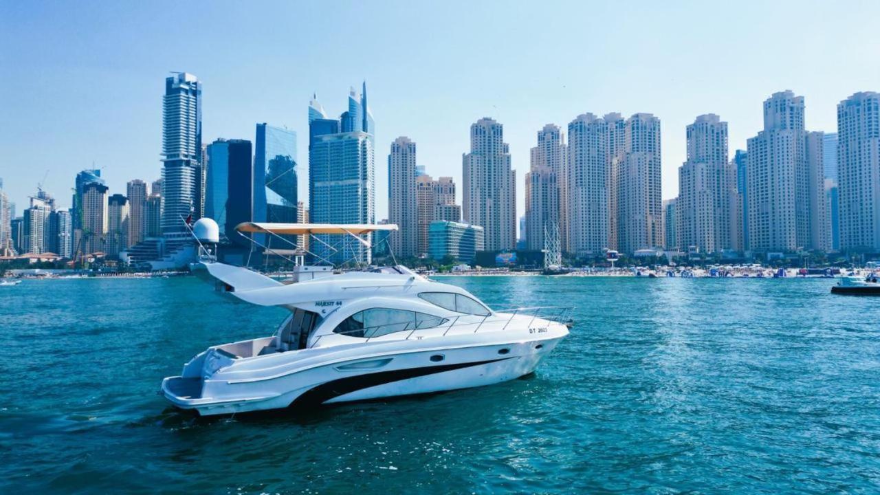 Riviera Leisure Yachts