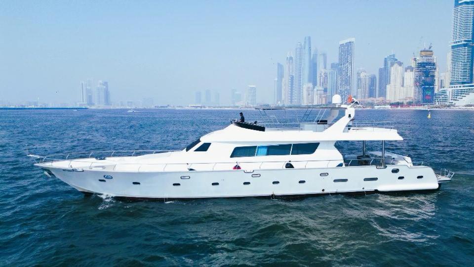 Botel Riviera Leisure Yachts Dubai